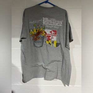 Phillips seafood tee xxlarge